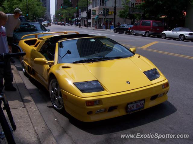 Lamborghini Diablo spotted in Chicago, Illinois