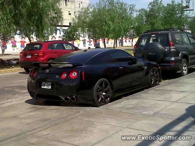 Nissan Skyline spotted in Lima, Peru
