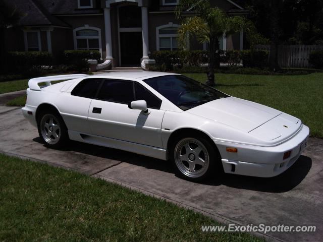 Lotus Esprit spotted in Jacksonville, Florida