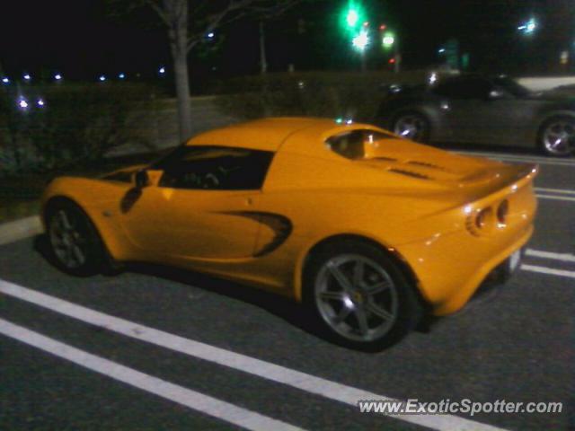 Lotus Elise spotted in King Of Prussia, Pennsylvania