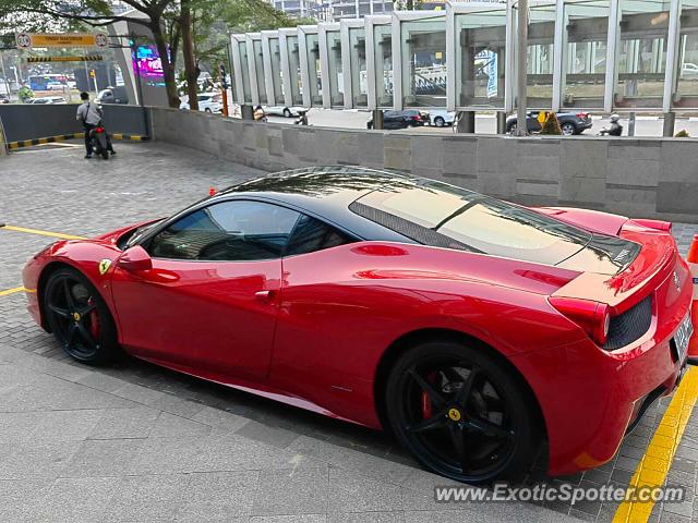 Ferrari 458 Italia spotted in Jakarta, Indonesia