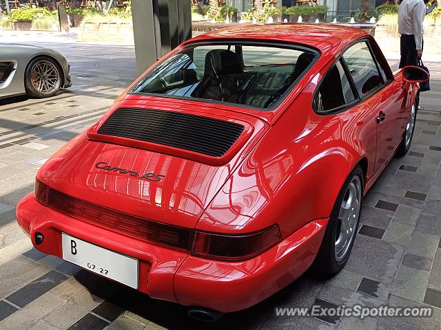 Porsche 911 spotted in Jakarta, Indonesia