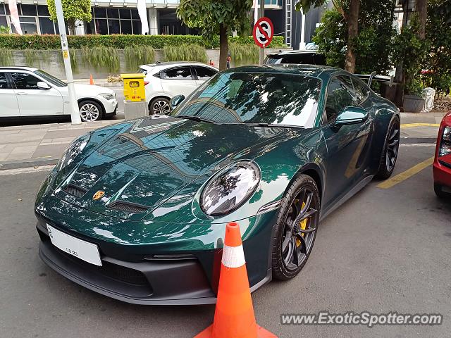 Porsche 911 GT3 spotted in Jakarta, Indonesia