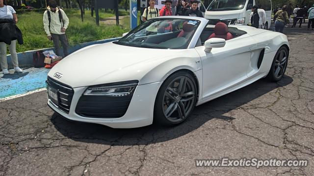 Audi R8 spotted in Mexico City, Mexico