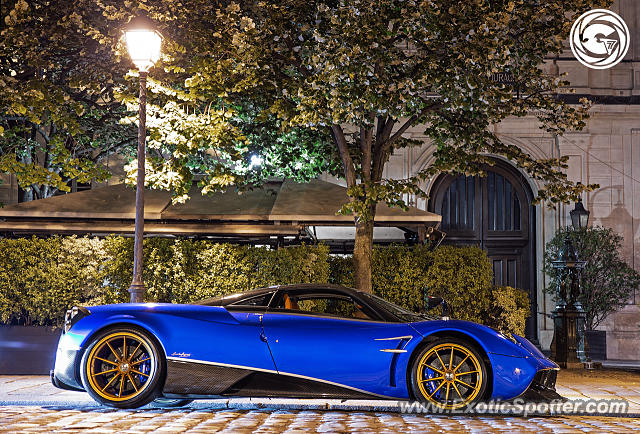 Pagani Huayra spotted in Paris, France