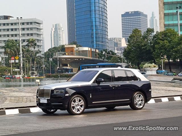 Rolls-Royce Cullinan spotted in Jakarta, Indonesia