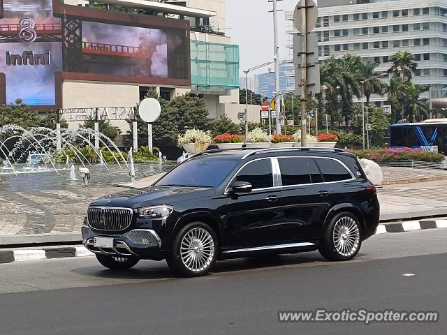 Mercedes Maybach spotted in Jakarta, Indonesia