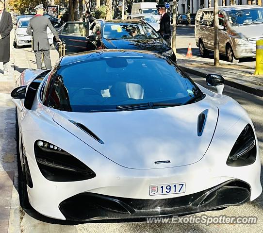 Mclaren 720S spotted in París, France