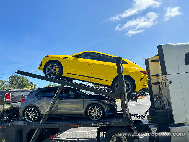 Lamborghini Urus spotted in Jacksonville, Florida
