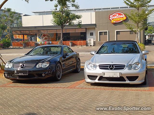 Mercedes SL 65 AMG spotted in Jakarta, Indonesia