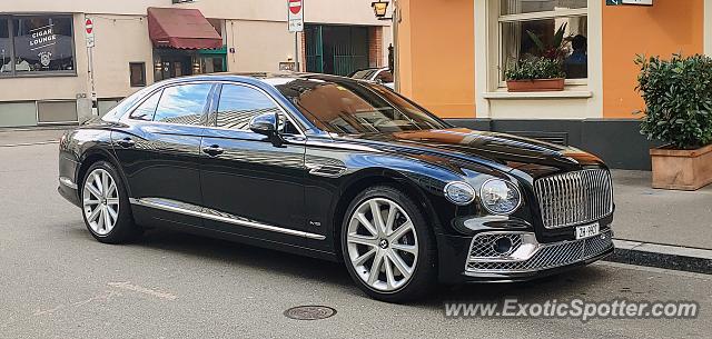 Bentley Flying Spur spotted in Zürich, Switzerland