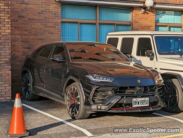 Lamborghini Urus spotted in Taipei, Taiwan
