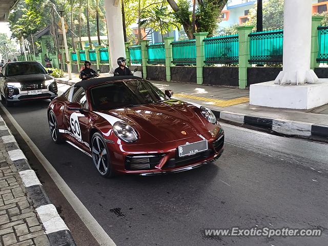 Porsche 911 spotted in Jakarta, Indonesia