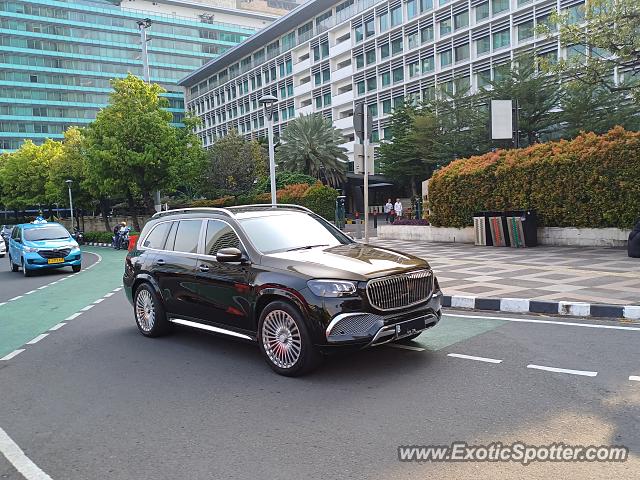 Mercedes Maybach spotted in Jakarta, Indonesia
