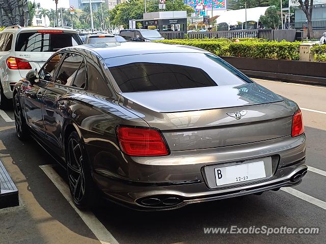 Bentley Flying Spur spotted in Jakarta, Indonesia