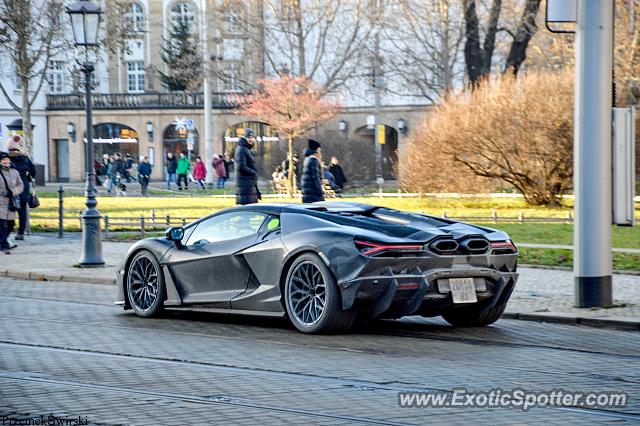 Lamborghini Veneno spotted in Dresden, Germany
