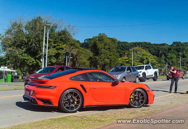 Porsche 911 Turbo spotted in Curitiba, PR, Brazil
