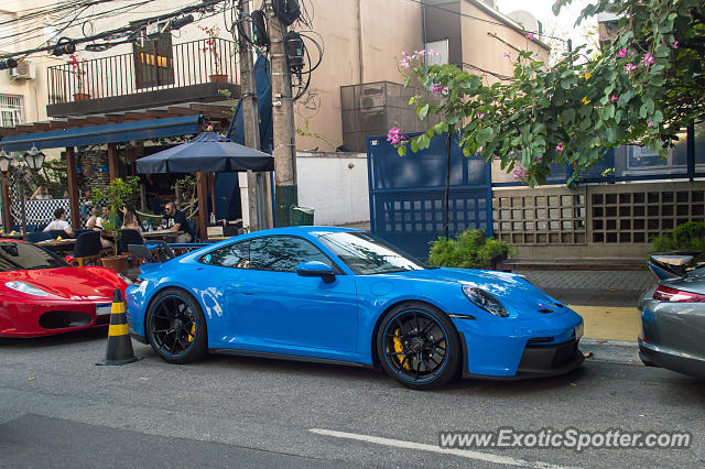 Porsche 911 GT3 spotted in São Paulo, SP, Brazil