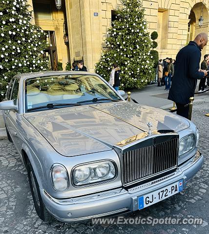 Rolls-Royce Silver Cloud spotted in Paris, France