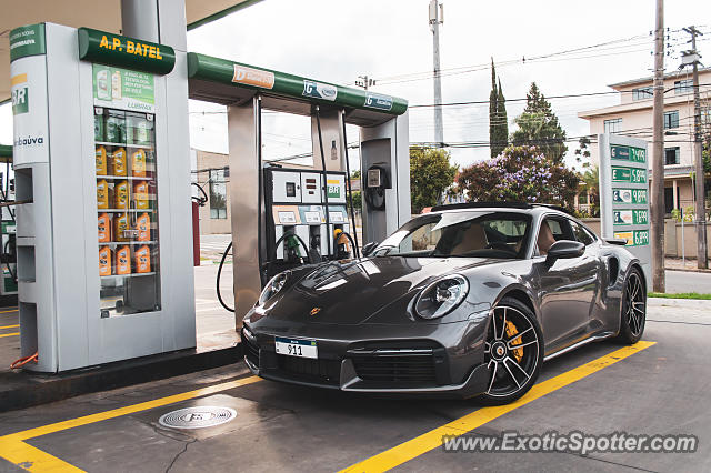 Porsche 911 Turbo spotted in Curitiba, PR, Brazil