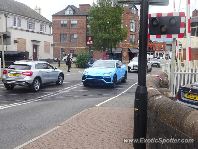 Lamborghini Urus spotted in Hale, United Kingdom