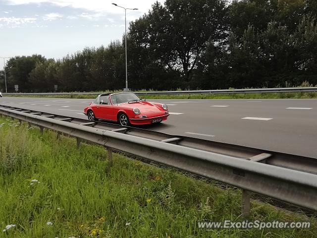 Porsche 911 spotted in Papendrecht, Netherlands