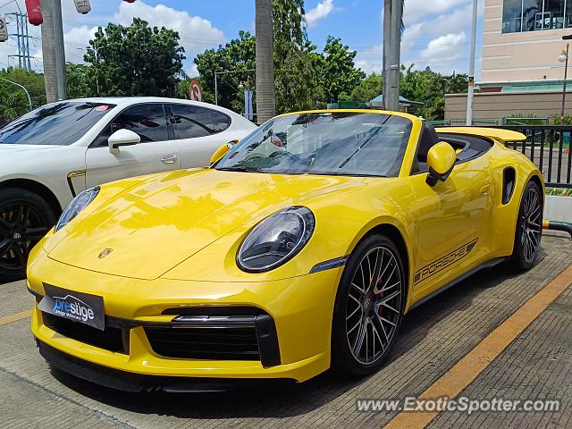 Porsche 911 Turbo spotted in Jakarta, Indonesia