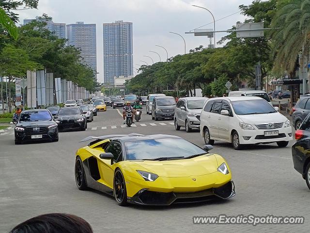 Lamborghini Aventador spotted in Jakarta, Indonesia