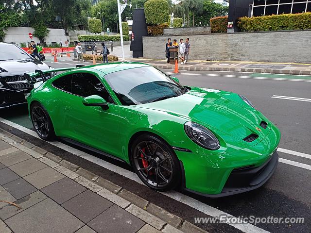 Porsche 911 GT3 spotted in Jakarta, Indonesia