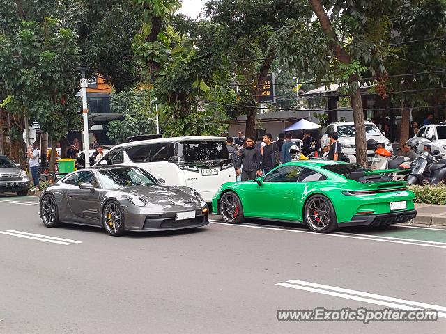 Porsche 911 GT3 spotted in Jakarta, Indonesia