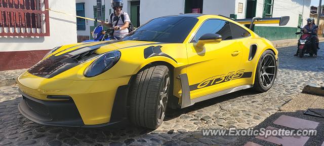 Porsche 911 GT3 spotted in Medellin, Colombia