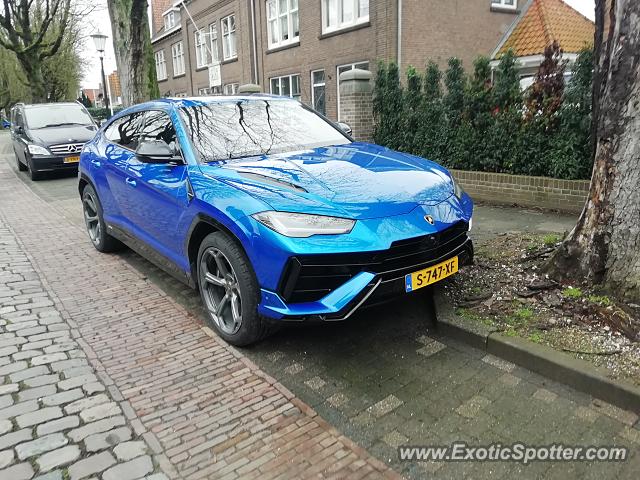 Lamborghini Urus spotted in Papendrecht, Netherlands