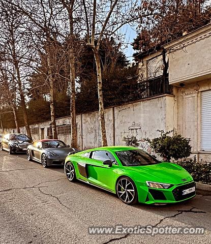 Audi R8 spotted in Tehran, Iran