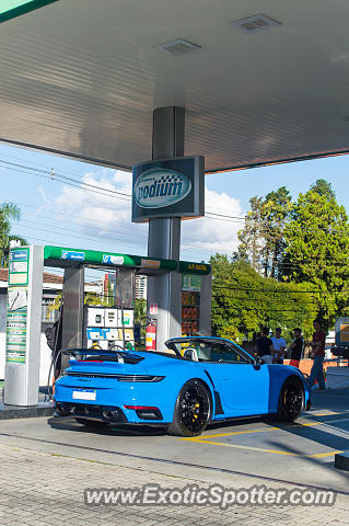 Porsche 911 Turbo spotted in Curitiba, PR, Brazil