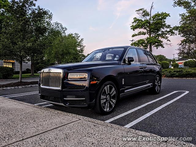 Rolls-Royce Cullinan spotted in Warren, New Jersey