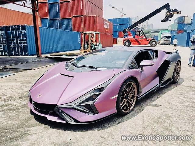 Lamborghini Sesto Elemento spotted in HVM, Vietnam