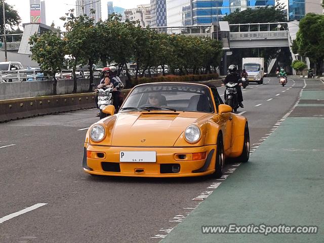 Porsche 911 spotted in Jakarta, Indonesia