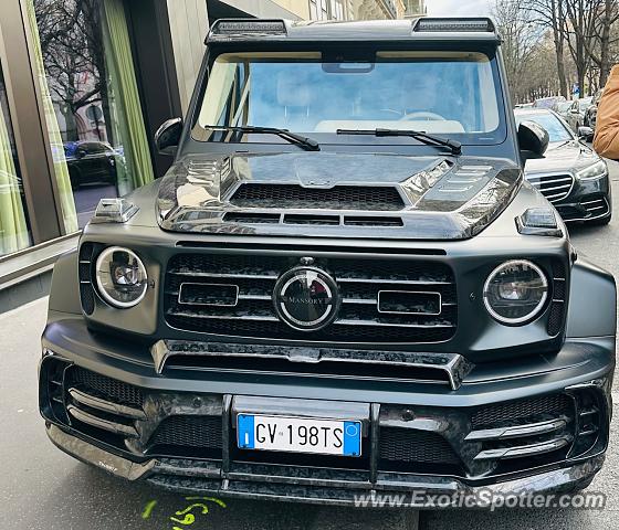 Other Handbuilt One-Off spotted in Paris, France