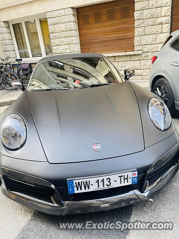 Porsche 911 Turbo spotted in Paris, France