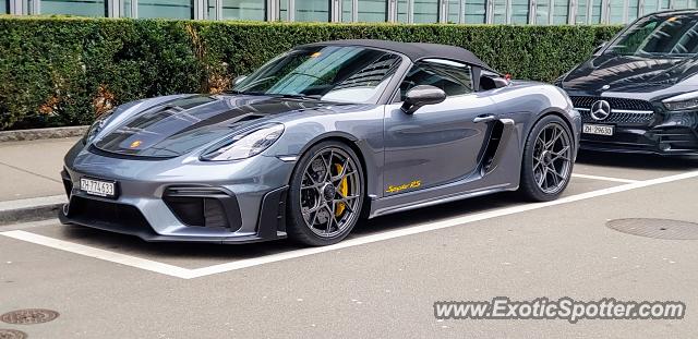 Porsche Cayman GT4 spotted in Zurich, Switzerland
