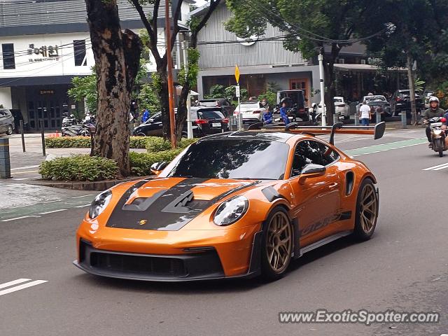 Porsche 911 GT3 spotted in Jakarta, Indonesia