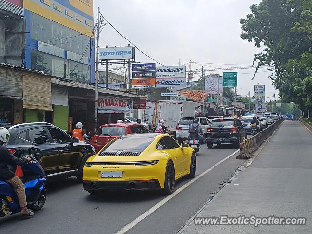 Porsche 911 spotted in Jakarta, Indonesia