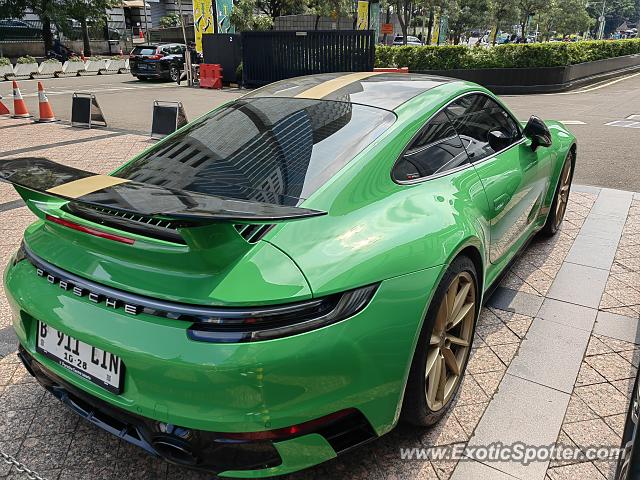 Porsche 911 GT3 spotted in Jakarta, Indonesia
