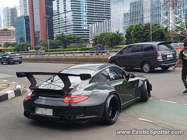 Porsche 911 spotted in Jakarta, Indonesia