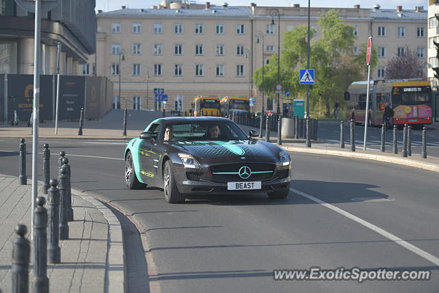Mercedes SLS AMG spotted in Warsaw, Poland