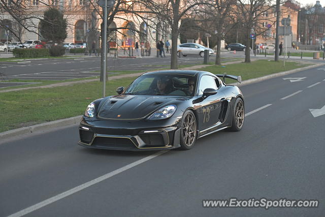 Porsche Cayman GT4 spotted in Warsaw, Poland