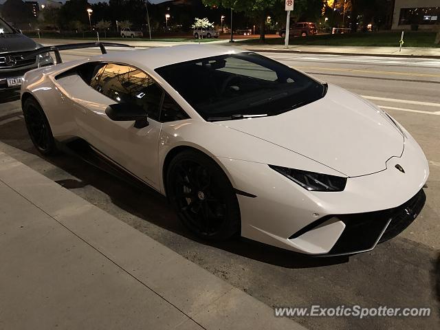 Lamborghini Huracan spotted in Des Moines, Iowa