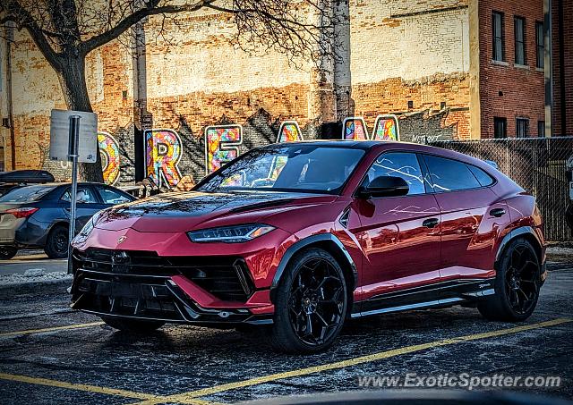 Lamborghini Urus spotted in Green Bay, Wisconsin