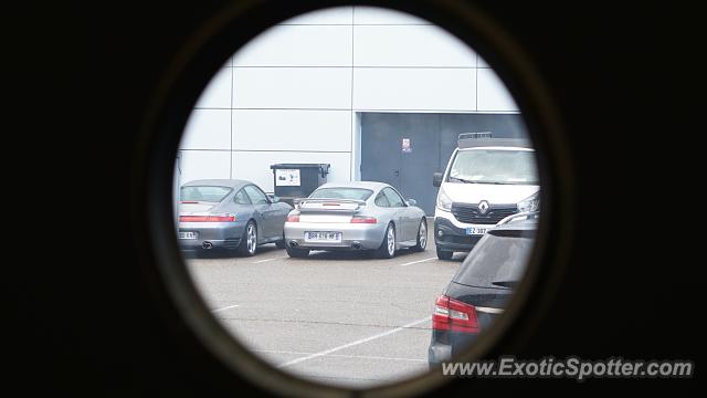 Porsche 911 GT3 spotted in Lyon, France