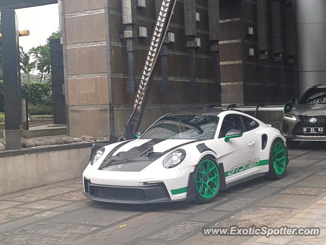 Porsche 911 GT3 spotted in Jakarta, Indonesia